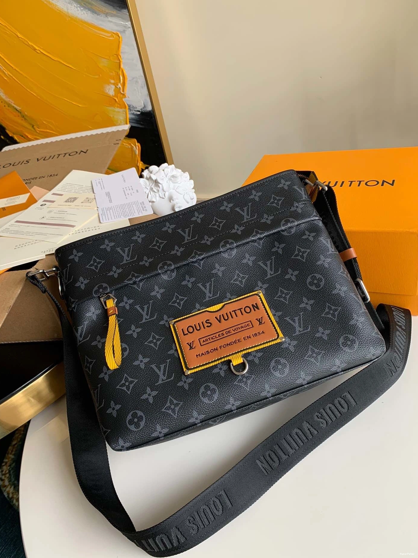 MESSENGER LOUIS VUITTON BAG 0809